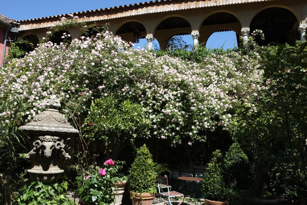 Hotel Jardins Secrets Nimes Exterior foto