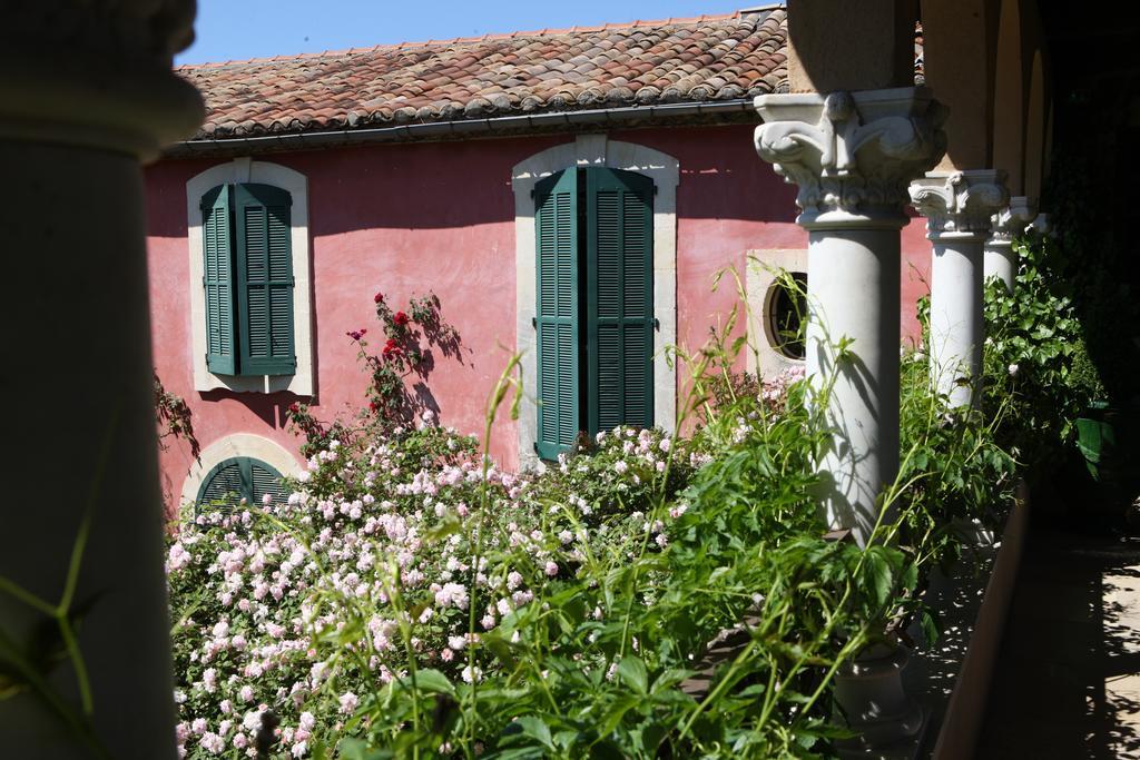 Hotel Jardins Secrets Nimes Exterior foto