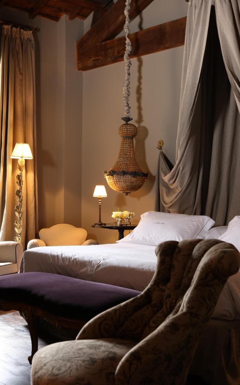 Hotel Jardins Secrets Nimes Exterior foto